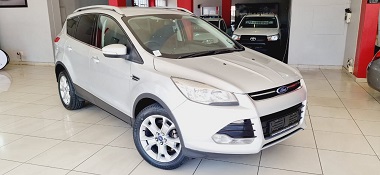 2014 Ford Kuga Trend 1.6 EcoBoost M/T - Excellent Condition, Full Service History, Just Serviced, Spare Key, Brand New Tyres, Leather Interior, Heated Seats, Climate Control, Cruise Control, Park Distance Control Rear, Bluetooth Radio, Multi Functional Steering, Keyless Start, Airbags, 